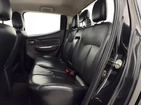 MITSUBISHI L 200 Triton 2.4 16V SPORT HPE TOP 4X4 CABINE DUPLA TURBO DIESEL AUTOMTICO, Foto 11