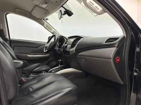 MITSUBISHI L 200 Triton 2.4 16V SPORT HPE TOP 4X4 CABINE DUPLA TURBO DIESEL AUTOMTICO, Foto 13