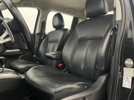 MITSUBISHI L 200 Triton 2.4 16V SPORT HPE TOP 4X4 CABINE DUPLA TURBO DIESEL AUTOM�TICO, Foto 9