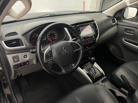 MITSUBISHI L 200 Triton 2.4 16V SPORT HPE TOP 4X4 CABINE DUPLA TURBO DIESEL AUTOM�TICO, Foto 13