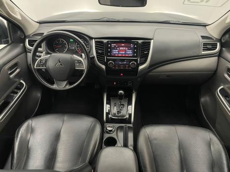 MITSUBISHI L 200 Triton 2.4 16V SPORT HPE TOP 4X4 CABINE DUPLA TURBO DIESEL AUTOM�TICO, Foto 14