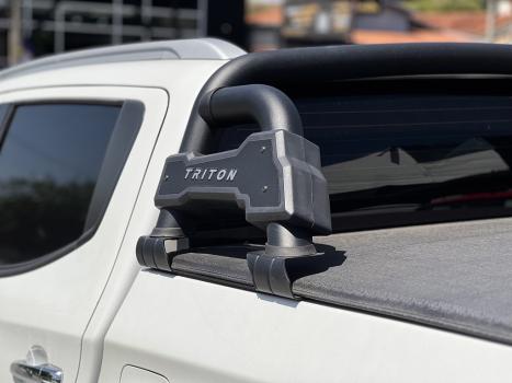 MITSUBISHI L 200 Triton 2.4 16V SPORT HPE TOP 4X4 CABINE DUPLA TURBO DIESEL AUTOMTICO, Foto 10