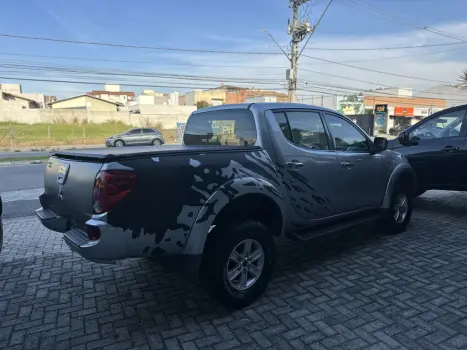 MITSUBISHI L 200 Triton 3.2 16V HPE 4X4 CABINE DUPLA TURBO DIESEL INTERCOOLER AUTOMTICO, Foto 6