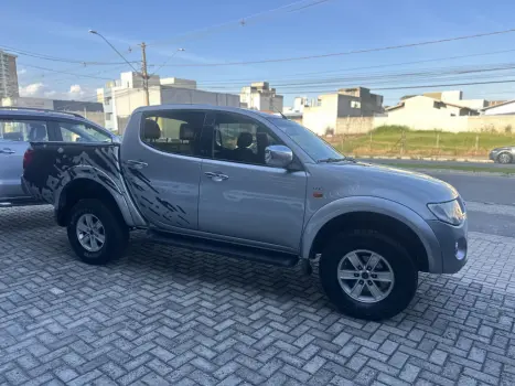 MITSUBISHI L 200 Triton 3.2 16V HPE 4X4 CABINE DUPLA TURBO DIESEL INTERCOOLER AUTOMTICO, Foto 7
