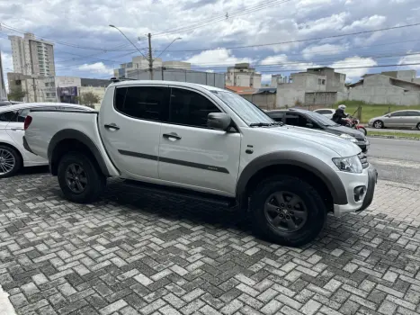 MITSUBISHI L 200 Triton 3.2 16V HPE 4X4 CABINE DUPLA TURBO DIESEL INTERCOOLER AUTOMTICO, Foto 8