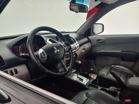 MITSUBISHI L 200 Triton 3.2 16V HPE 4X4 CABINE DUPLA TURBO DIESEL INTERCOOLER AUTOM�TICO, Foto 8