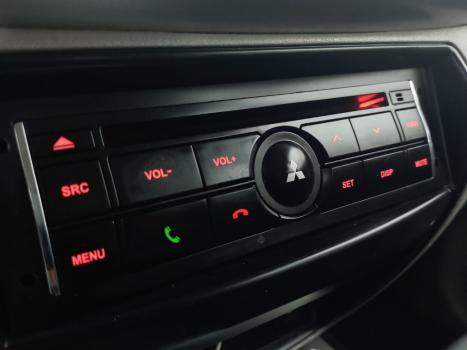 MITSUBISHI L 200 Triton 3.2 16V HPE 4X4 CABINE DUPLA TURBO DIESEL INTERCOOLER AUTOM�TICO, Foto 14