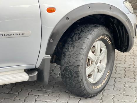 MITSUBISHI L 200 Triton 3.2 16V GL 4X4 CABINE DUPLA TURBO DIESEL INTERCOOLER, Foto 4