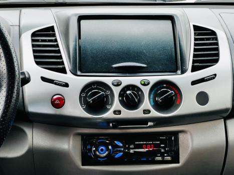 MITSUBISHI L 200 Triton 3.2 16V GL 4X4 CABINE DUPLA TURBO DIESEL INTERCOOLER, Foto 17