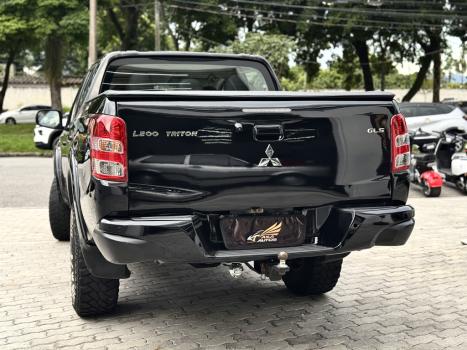MITSUBISHI L 200 Triton 2.4 16V OUTDOOR HPE-S 4X4 CABINE DUPLA TURBO DIESEL AUTOM�TICO, Foto 15