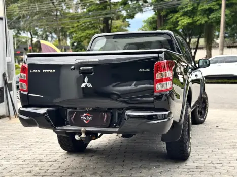MITSUBISHI L 200 Triton 2.4 16V OUTDOOR HPE-S 4X4 CABINE DUPLA TURBO DIESEL AUTOM�TICO, Foto 15