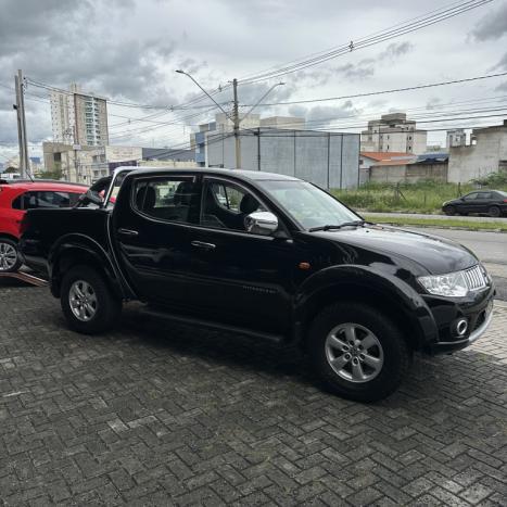 MITSUBISHI L 200 Triton 3.2 16V HPE 4X4 CABINE DUPLA TURBO DIESEL INTERCOOLER AUTOM�TICO, Foto 4