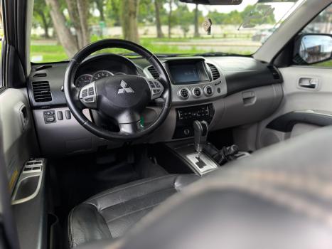 MITSUBISHI L 200 Triton 3.2 16V HPE 4X4 CABINE DUPLA TURBO DIESEL INTERCOOLER, Foto 2