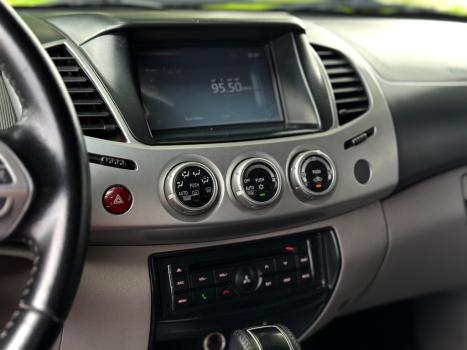 MITSUBISHI L 200 Triton 3.2 16V HPE 4X4 CABINE DUPLA TURBO DIESEL INTERCOOLER, Foto 3