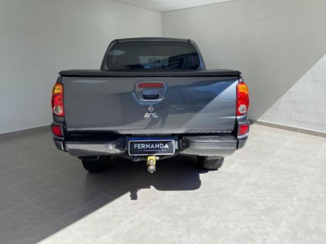MITSUBISHI L 200 Triton 3.2 16V HPE 4X4 CABINE DUPLA TURBO DIESEL INTERCOOLER AUTOM�TICO, Foto 4