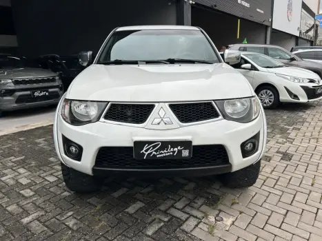 MITSUBISHI L 200 Triton 3.2 16V HPE 4X4 CABINE DUPLA TURBO DIESEL INTERCOOLER AUTOM�TICO, Foto 2