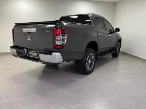 MITSUBISHI L 200 Triton 2.4 16V SPORT HPE 4X4 CABINE DUPLA TURBO DIESEL AUTOM�TICO, Foto 3