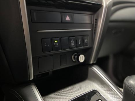 MITSUBISHI L 200 Triton 2.4 16V SPORT HPE 4X4 CABINE DUPLA TURBO DIESEL AUTOM�TICO, Foto 9