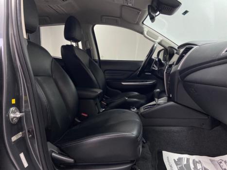 MITSUBISHI L 200 Triton 2.4 16V SPORT HPE 4X4 CABINE DUPLA TURBO DIESEL AUTOM�TICO, Foto 13