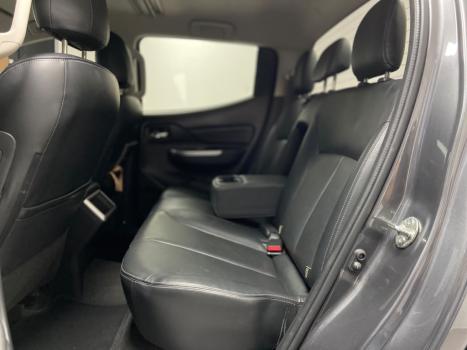 MITSUBISHI L 200 Triton 2.4 16V SPORT HPE 4X4 CABINE DUPLA TURBO DIESEL AUTOM�TICO, Foto 14
