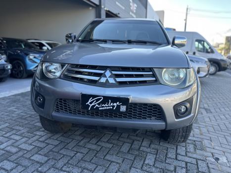 MITSUBISHI L 200 Triton 3.2 16V HPE 4X4 CABINE DUPLA TURBO DIESEL INTERCOOLER AUTOM�TICO, Foto 3