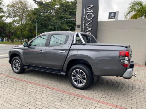 MITSUBISHI L 200 Triton 2.4 16V SPORT HPE-S 4X4 CABINE DUPLA TURBO DIESEL AUTOM�TICO, Foto 4