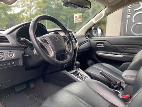 MITSUBISHI L 200 Triton 2.4 16V SPORT HPE-S 4X4 CABINE DUPLA TURBO DIESEL AUTOM�TICO, Foto 5