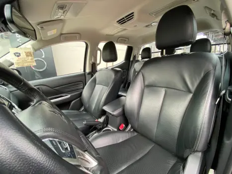 MITSUBISHI L 200 Triton 2.4 16V SPORT HPE-S 4X4 CABINE DUPLA TURBO DIESEL AUTOM�TICO, Foto 6