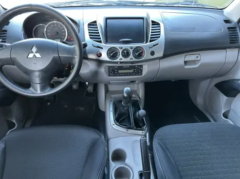 MITSUBISHI L 200 Triton 3.2 16V GLS 4X4 CABINE DUPLA TURBO DIESEL INTERCOOLER, Foto 11