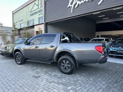 MITSUBISHI L 200 Triton 3.2 16V GLS 4X4 CABINE DUPLA TURBO DIESEL INTERCOOLER, Foto 12
