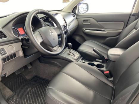 MITSUBISHI L 200 Triton 2.4 16V SPORT GLS CABINE DUPLA TURBO DIESEL AUTOM�TICO, Foto 5