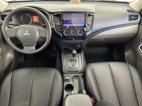 MITSUBISHI L 200 Triton 2.4 16V SPORT GLS CABINE DUPLA TURBO DIESEL AUTOM�TICO, Foto 7