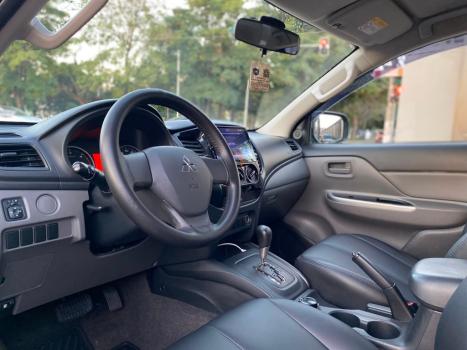 MITSUBISHI L 200 Triton 2.4 16V SPORT GLS CABINE DUPLA TURBO DIESEL AUTOM�TICO, Foto 5