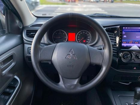 MITSUBISHI L 200 Triton 2.4 16V SPORT GLS CABINE DUPLA TURBO DIESEL AUTOM�TICO, Foto 10