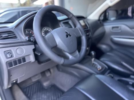 MITSUBISHI L 200 Triton 2.4 16V SPORT GLS CABINE DUPLA TURBO DIESEL AUTOM�TICO, Foto 2