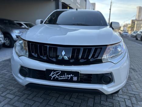 MITSUBISHI L 200 Triton 2.4 16V SPORT GLS CABINE DUPLA TURBO DIESEL AUTOM�TICO, Foto 4