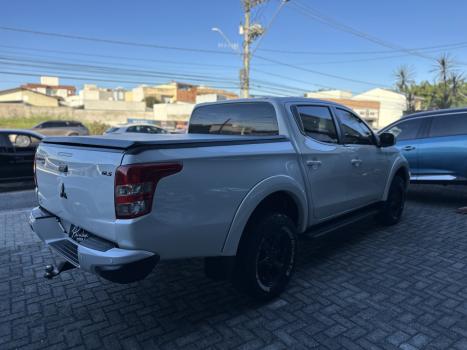 MITSUBISHI L 200 Triton 2.4 16V SPORT GLS CABINE DUPLA TURBO DIESEL AUTOM�TICO, Foto 5
