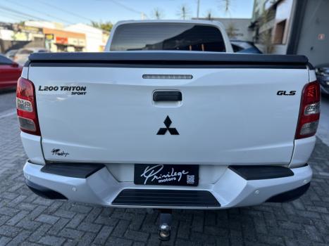 MITSUBISHI L 200 Triton 2.4 16V SPORT GLS CABINE DUPLA TURBO DIESEL AUTOM�TICO, Foto 6