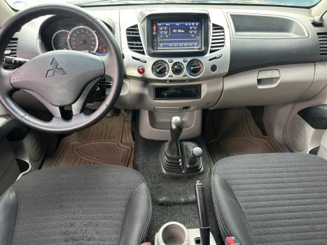 MITSUBISHI L 200 Triton 3.2 16V GLX 4X4 CABINE DUPLA TURBO DIESEL INTERCOOLER, Foto 8