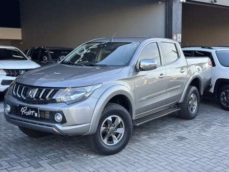 MITSUBISHI L 200 Triton 2.4 16V SPORT HPE 4X4 CABINE DUPLA TURBO DIESEL AUTOM�TICO, Foto 4