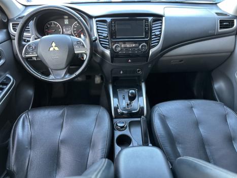 MITSUBISHI L 200 Triton 2.4 16V SPORT HPE 4X4 CABINE DUPLA TURBO DIESEL AUTOM�TICO, Foto 7