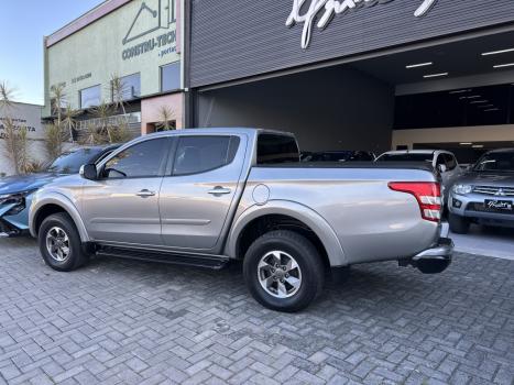 MITSUBISHI L 200 Triton 2.4 16V SPORT HPE 4X4 CABINE DUPLA TURBO DIESEL AUTOM�TICO, Foto 9
