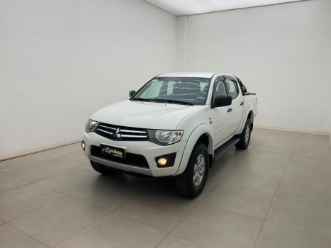 MITSUBISHI L 200 Triton 2.4 16V FLEX HLS CABINE DUPLA, Foto 2