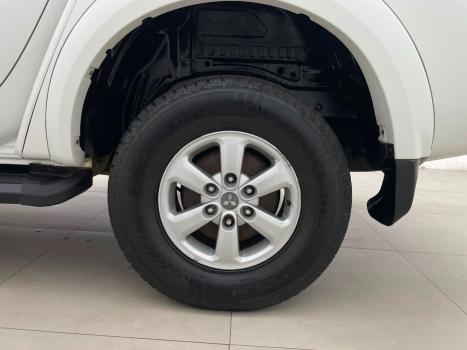 MITSUBISHI L 200 Triton 2.4 16V FLEX HLS CABINE DUPLA, Foto 8