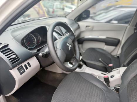 MITSUBISHI L 200 Triton , Foto 8