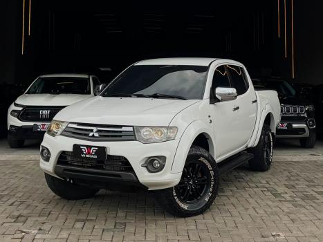 MITSUBISHI L 200 Triton 3.2 16V HPE 4X4 CABINE DUPLA TURBO DIESEL INTERCOOLER AUTOM�TICO, Foto 2
