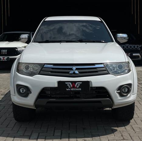 MITSUBISHI L 200 Triton 3.2 16V HPE 4X4 CABINE DUPLA TURBO DIESEL INTERCOOLER AUTOM�TICO, Foto 3