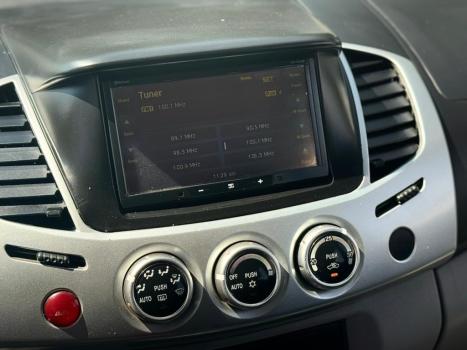 MITSUBISHI L 200 Triton 3.5 V6 HPE 4X4 FLEX CABINE DUPLA AUTOMÁTICO, Foto 10