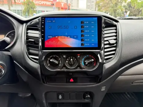 MITSUBISHI L 200 Triton 2.4 16V SPORT GLS CABINE DUPLA TURBO DIESEL, Foto 12