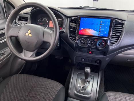 MITSUBISHI L 200 Triton 2.4 16V SPORT GLS CABINE DUPLA TURBO DIESEL, Foto 5